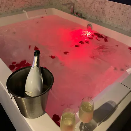 Alojamento de Acomodação e Pequeno-almoço L'eclipse Maison Romantique Avec Jacuzzi Hautot-sur-Seine