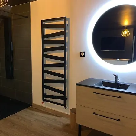 לינה וארוחת בוקר L'eclipse Maison Romantique Avec Jacuzzi 3*