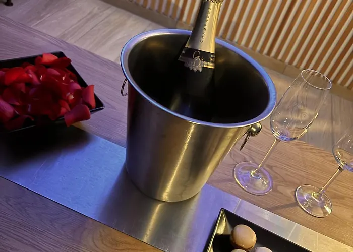 L'eclipse Maison Romantique Avec Jacuzzi